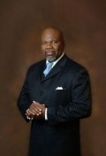 T.D. Jakes movies and biography.