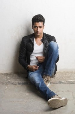 Actor Vicky Kaushal - filmography and biography.