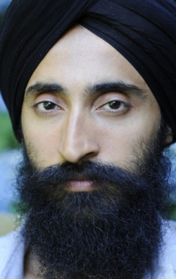 Actor, Writer, Producer Waris Ahluwalia - filmography and biography.