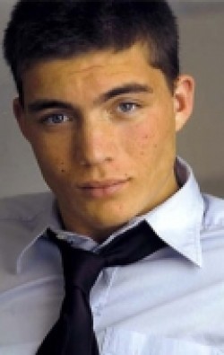 Zane Holtz movies and biography.