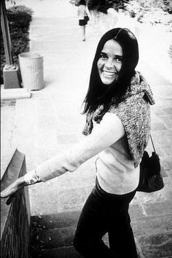 Ali MacGraw - best image in filmography.