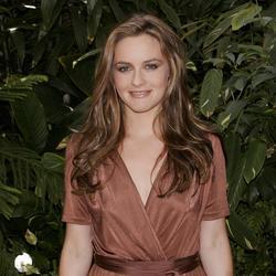 Alicia Silverstone - best image in biography.
