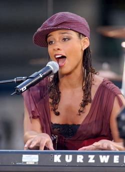 Alicia Keys - best image in biography.