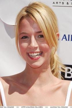 Alona Tal - best image in biography.