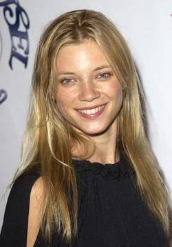 Amy Smart - best image in biography.