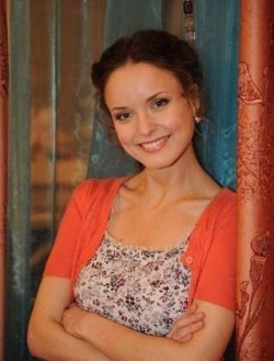Anna Zdor - best image in biography.