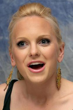 Anna Faris - best image in filmography.