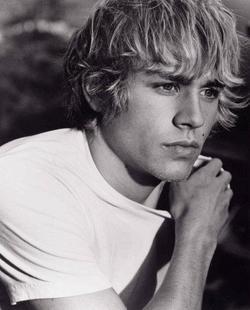 Charlie Hunnam - best image in biography.