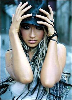 Christina Aguilera - best image in biography.