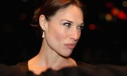 Claire Forlani - best image in biography.