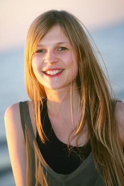 Clemence Poesy - best image in filmography.