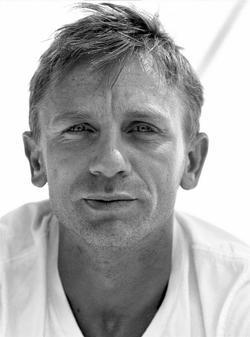 Daniel Craig - best image in filmography.