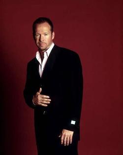 Donnie Wahlberg - best image in filmography.