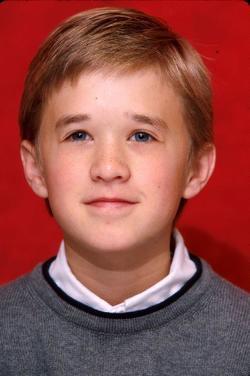 Haley Joel Osment - best image in biography.