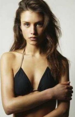 Hannah Ware - best image in filmography.