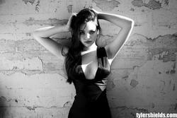 India Eisley - best image in biography.