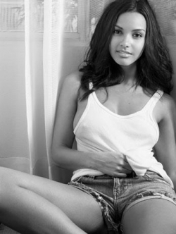 Jessica Lucas - best image in filmography.