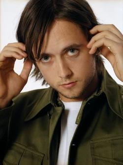 Justin Chatwin - best image in filmography.