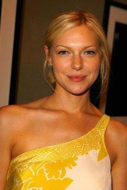 Laura Prepon - best image in filmography.