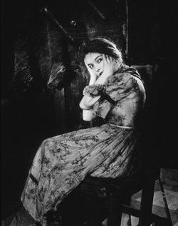 Lillian Gish - best image in filmography.