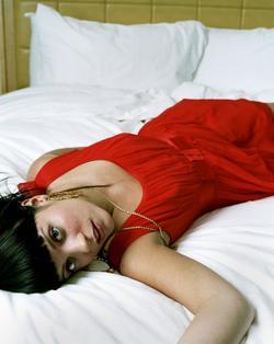 Lily Allen - best image in biography.