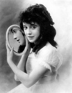 Mabel Normand - best image in filmography.