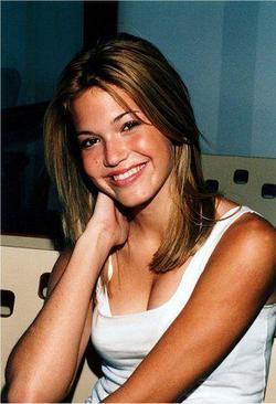 Mandy Moore - best image in biography.