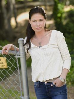Maura Tierney - best image in filmography.
