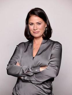 Maura Tierney - best image in biography.