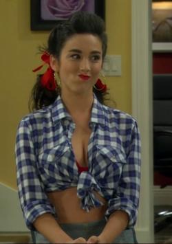 Molly Ephraim - best image in filmography.