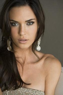 Odette Annable - best image in filmography.
