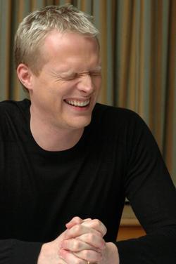 Paul Bettany - best image in filmography.