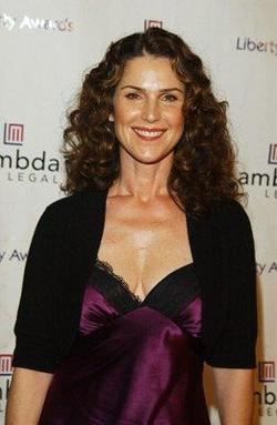 Peri Gilpin - best image in filmography.