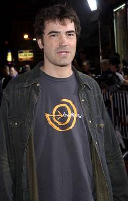 Ron Livingston - best image in filmography.