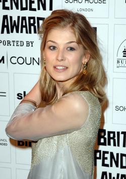 Rosamund Pike - best image in biography.
