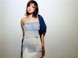 Ryoko Hirosue - best image in biography.