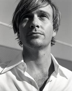 Sean Patrick Flanery - best image in filmography.