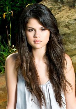 Selena Gomez - best image in biography.