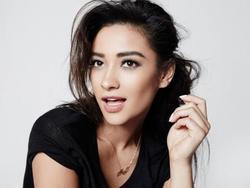 Shay Mitchell - best image in biography.