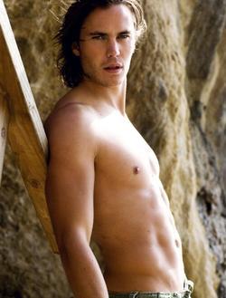 Taylor Kitsch - best image in filmography.
