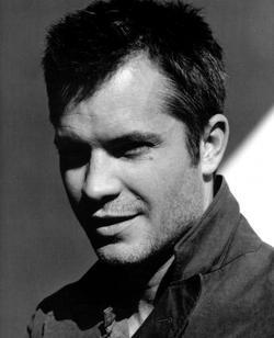Timothy Olyphant - best image in filmography.