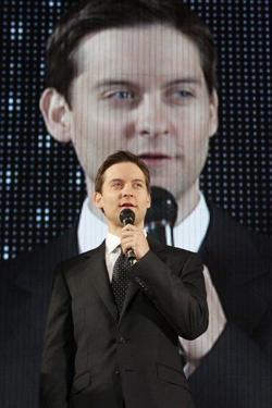 Tobey Maguire - best image in filmography.