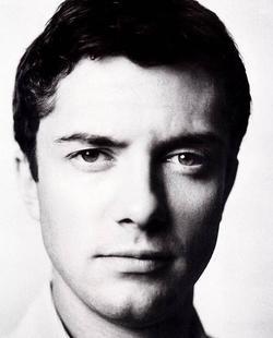Topher Grace - best image in filmography.