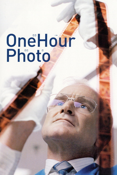 One Hour Photo is the best movie in Gary Cole filmography.