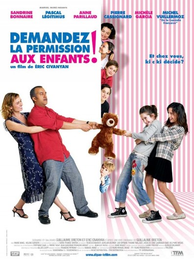 Demandez la permission aux enfants is the best movie in Helene Surgere filmography.