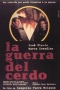 La guerra del cerdo is the best movie in Edgardo Suarez filmography.